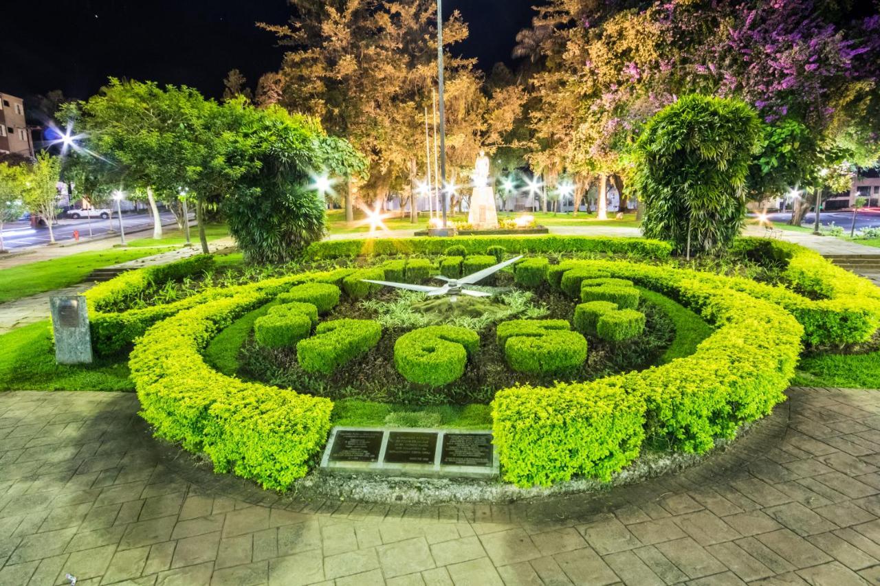 Hotel Euro Suite Pocos De Caldas By Nacional Inn Экстерьер фото