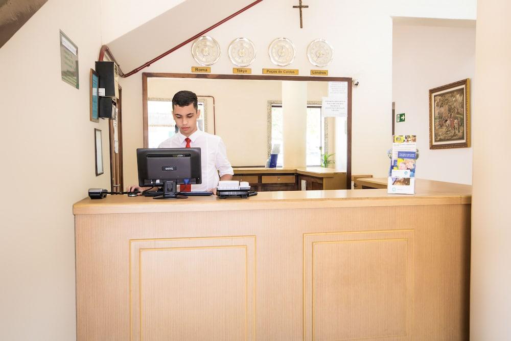 Hotel Euro Suite Pocos De Caldas By Nacional Inn Экстерьер фото